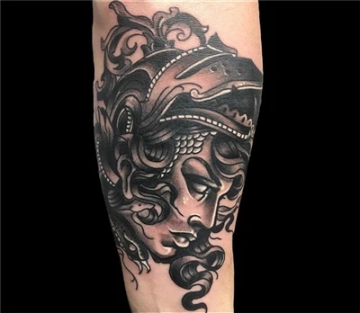 Medusa tetovējumam Spark